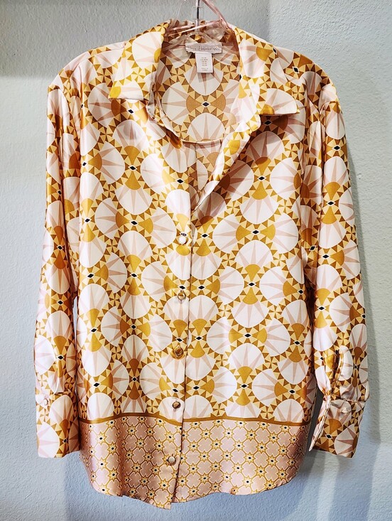 House of Harlow 1960 Tops - HOUSE OF HARLOW 1960 | Geometric Fan Print Blouse | Yellow & Cream | Medium